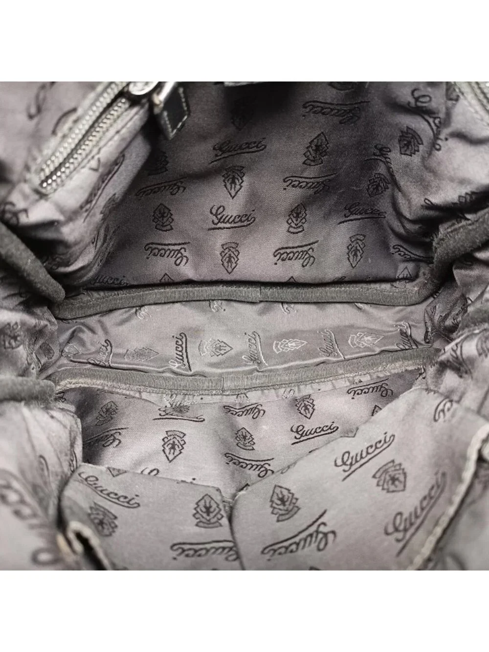 Gucci GG Supreme Messenger Black Leather